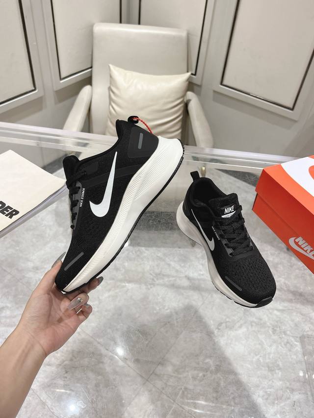 Corporate Nike J sports casual running shoes use new shock-absorbing materials,