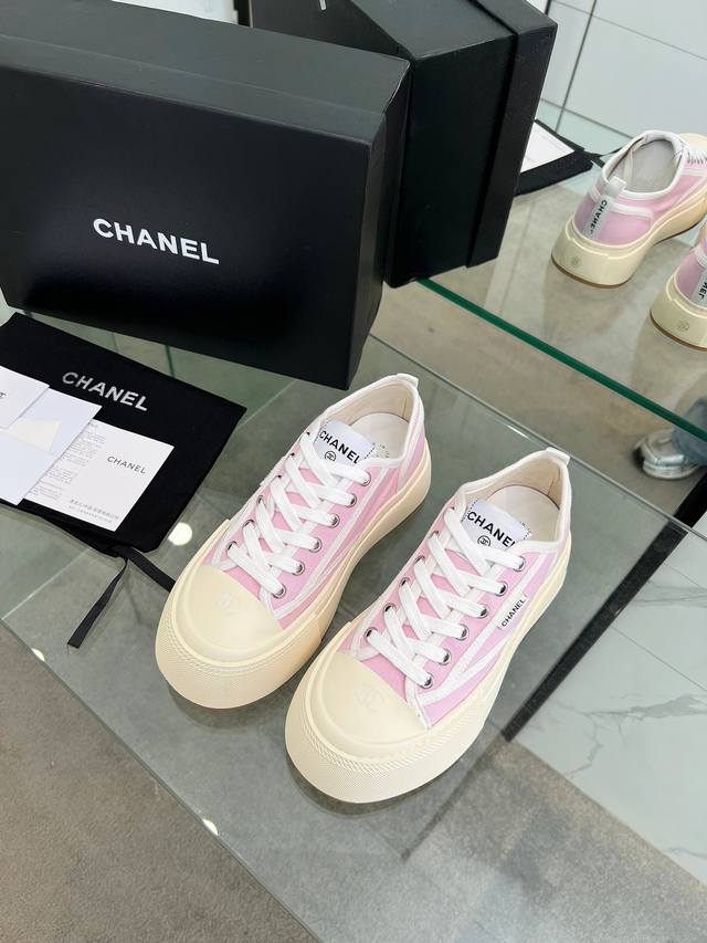 Chane.Vintage 2025 Early Spring New Style Second-hand Casual Shoes are so stylis