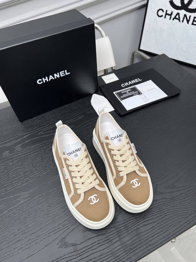 Chanl* and Margiela 2025C Internet celebrity star joint counter latest catwalk m