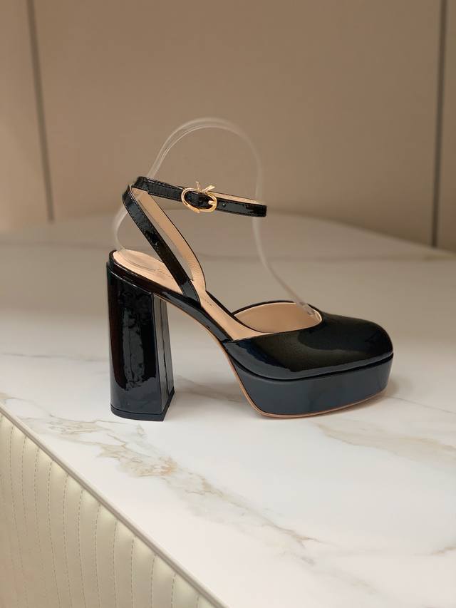 Gianvit* Ross* Platform Sandals. Simple and unique design. Perfect for a timeles