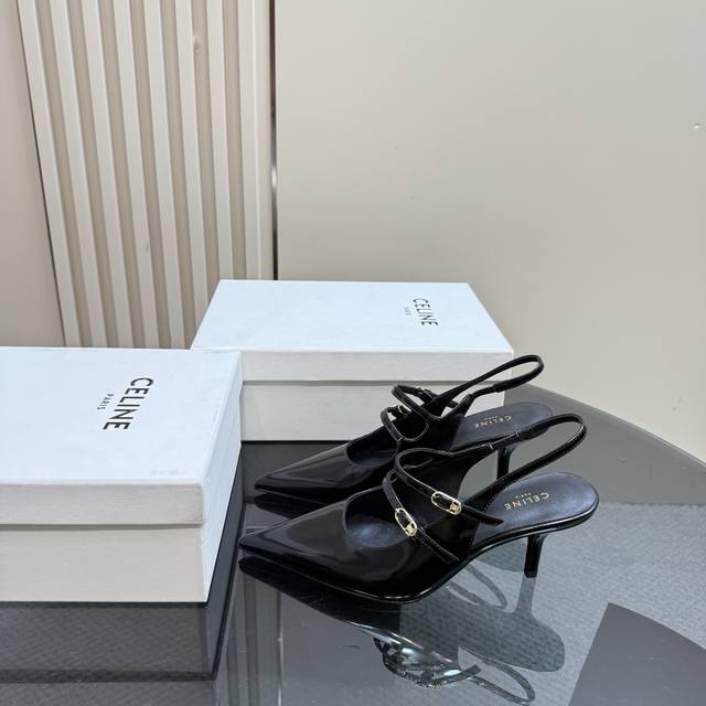 leather surfaceCelin*classic retro pointed high heelsCelin's series is really re