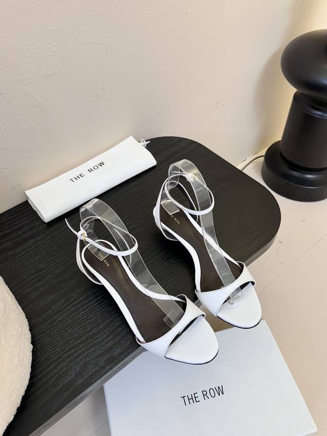The Row's leather minimalist all-match flat sandals are the most comfortable sho