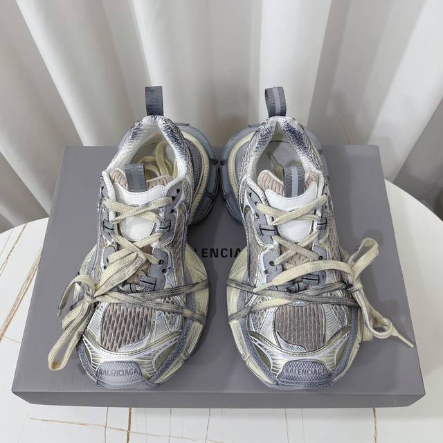 Balenciaga ~~3Xl couple retro sneakers The new series inherits and classics: wit