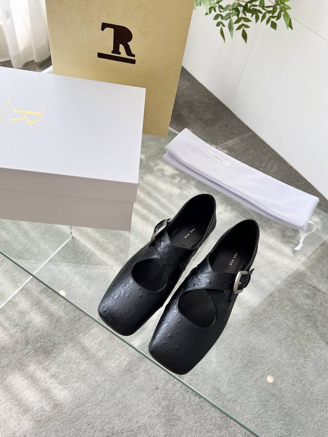 Therow Loafers Cross Shoes are simply the favorites of fashionistas, and the new