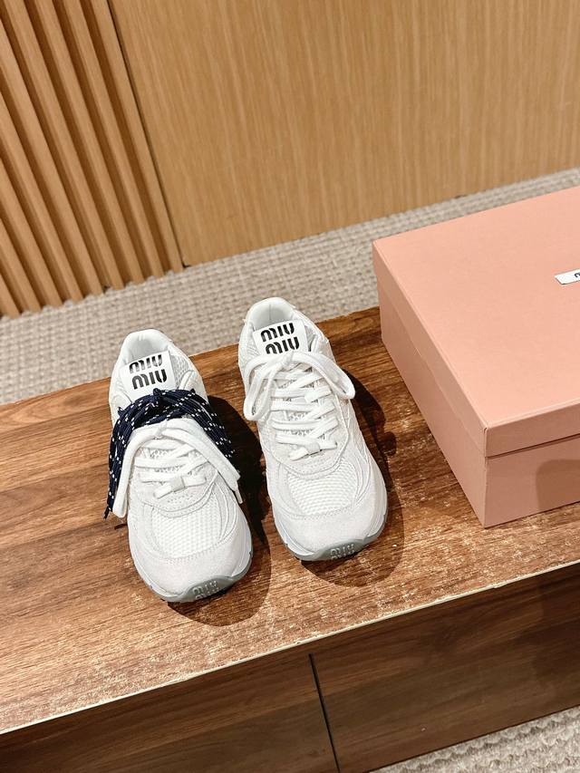 Top version#Miu Miu's new color-brushed sneakers, dad shoes still continue the d