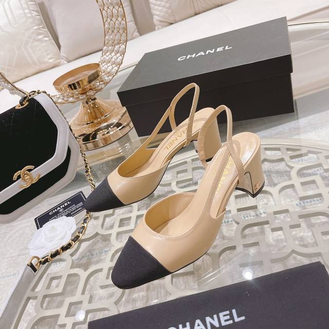 Chanel Spring and Summer Classic Color Block Heel Side Hollow Sandals Fashion Sh