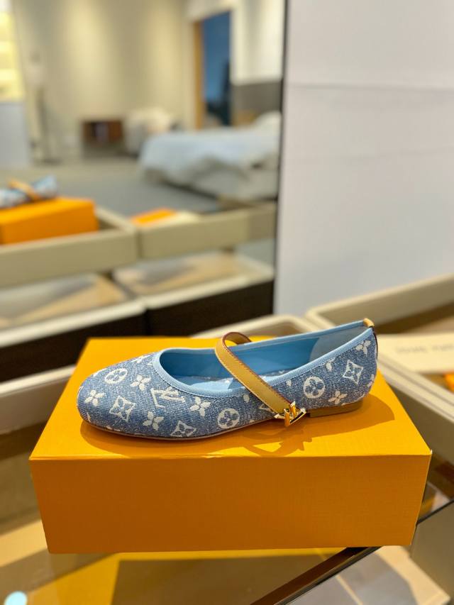 Price P: 2025 latest L home counter latest catwalk shoes for all seasons, offic