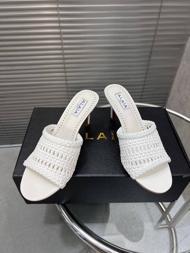 Factory Alaia's new braided hollow high-heeled sandals are exquisite and elegan