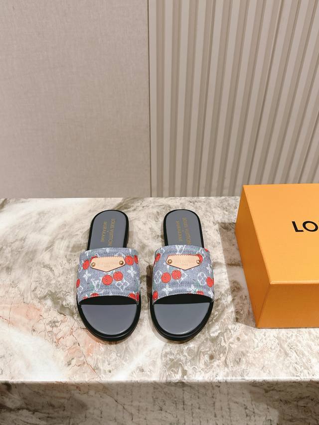 Lujia Early Spring New Arrival~Lv Spring and Summer Graffiti Slippers, too color