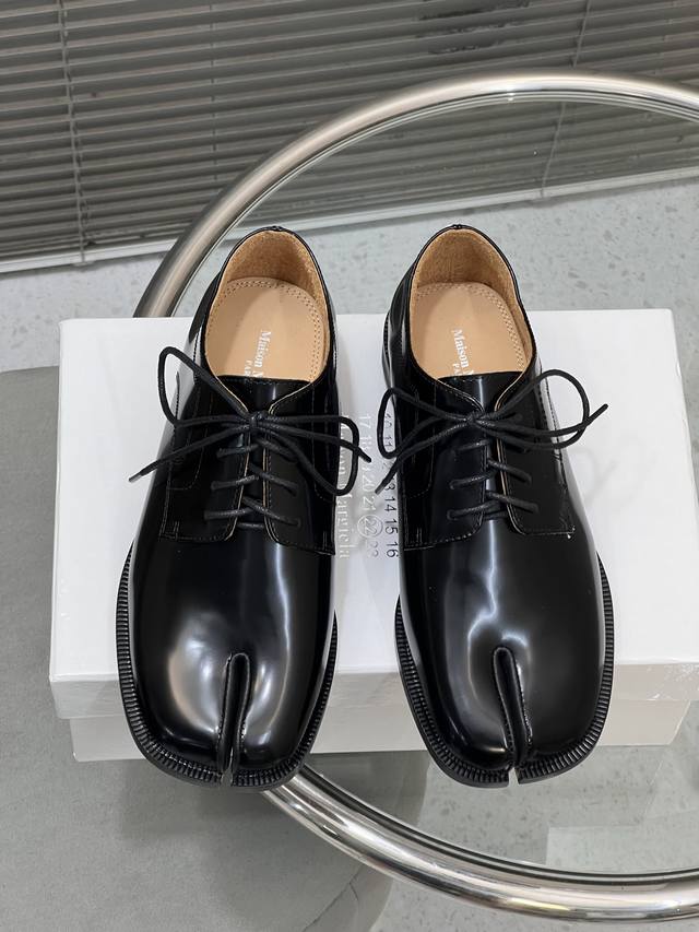 Factory Mm6 Margiela Unisex Classic Split-Toe Loafers Small Leather Shoes Singl
