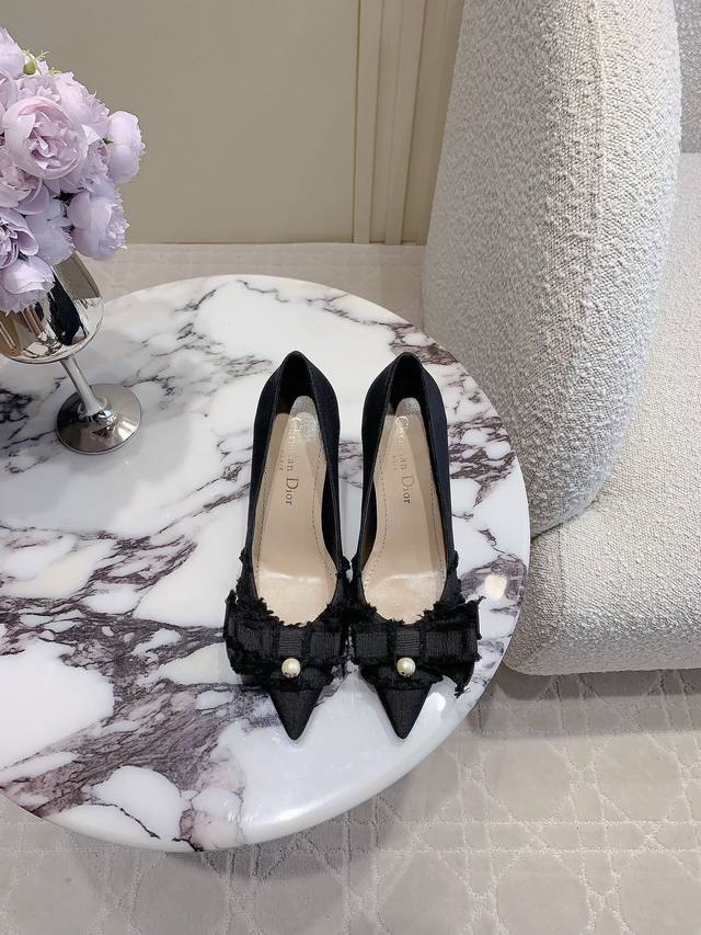 factory price P Dio* new bow pearl high heels are really amazing on the feet. Th