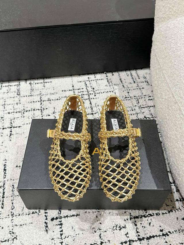 Alaia Alaia 25 Spring and Summer's latest hollow woven shoes The king of tailori