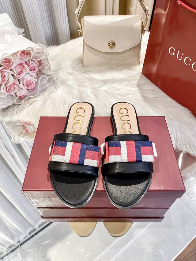 Factory: Gucci is back again with new styles. New flat slippers are on sale now