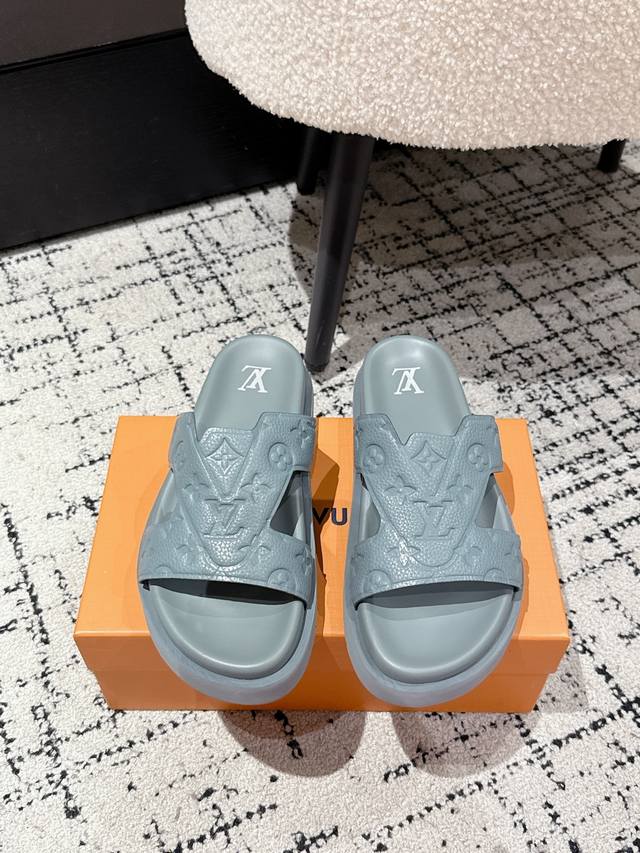 Top versionLv Louis Vuitton 25 latest Oasis series thick-soled sandalsOriginal p