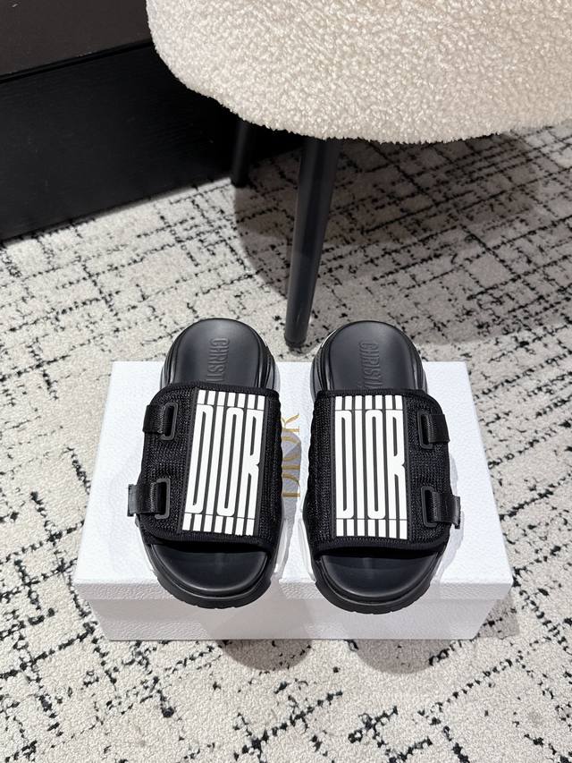 Dior 25 latest D-Wander adjustable Velcro round toe thick bottom non-slip flip f