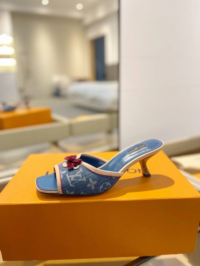 Price P: The latest L store's latest catwalk slippers, the official website ser