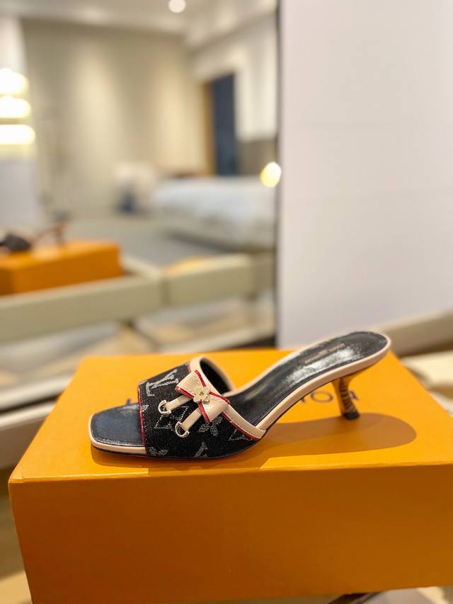 Price P: The latest L store's latest catwalk slippers, the official website ser