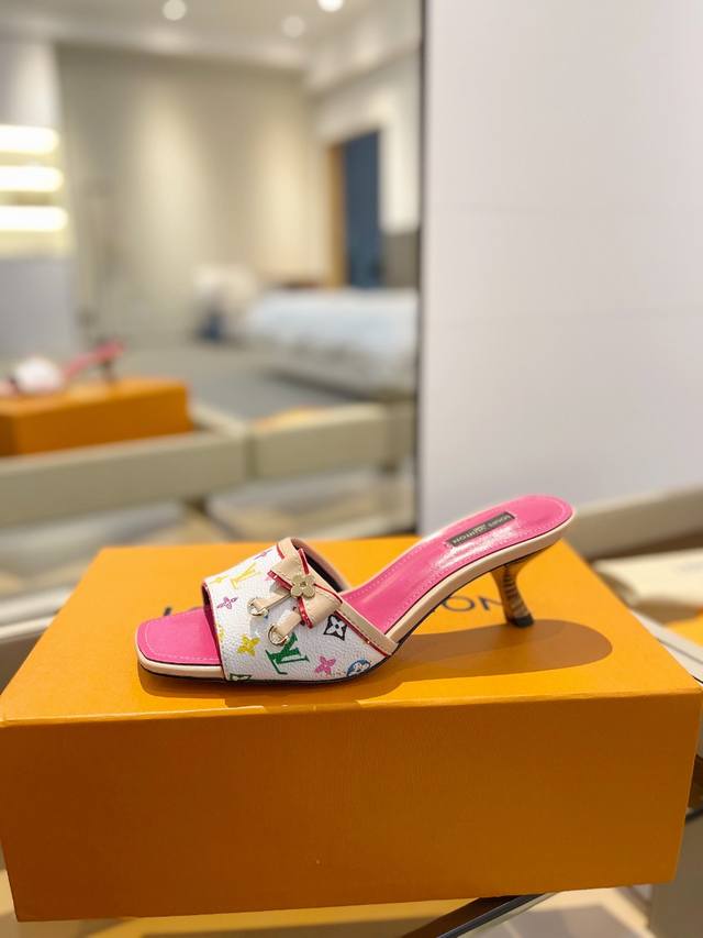 Price P: The latest L store's latest catwalk slippers, the official website ser