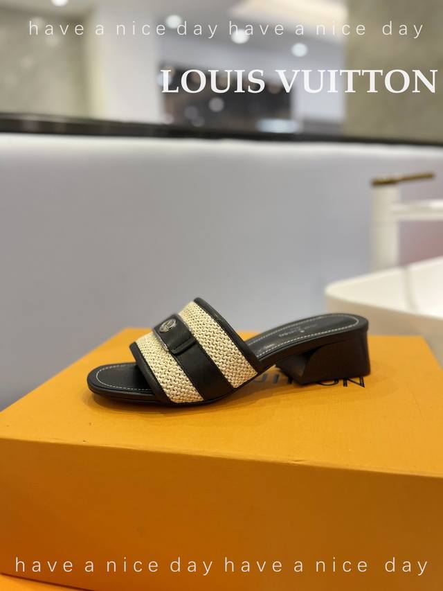 Price P: Purchasing-level L's official website catwalk sandals, classic boots +