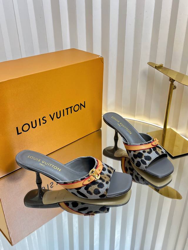 Top version Lv's new leopard print horse hair sandals DDD. I rarely make Lv's it