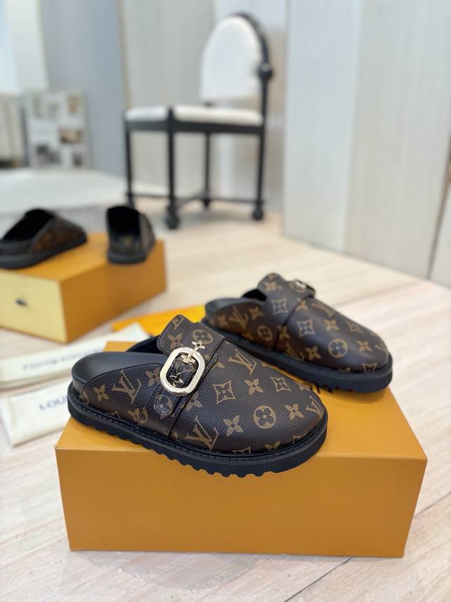 Factory Price Pp: New style Winterbreak Comfert flat slippers with Lv letters a