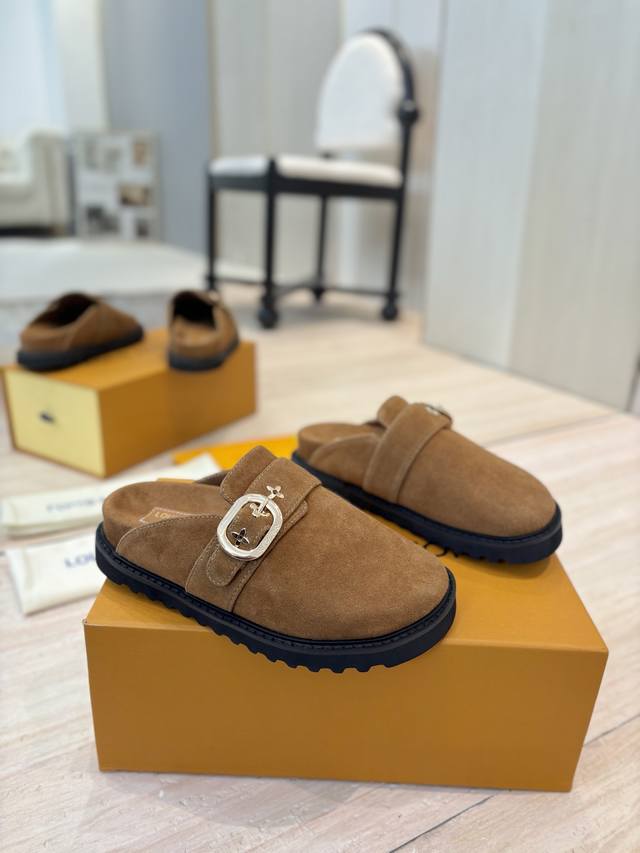 Factory Price Pp: New style Winterbreak Comfert flat slippers with Lv letters a