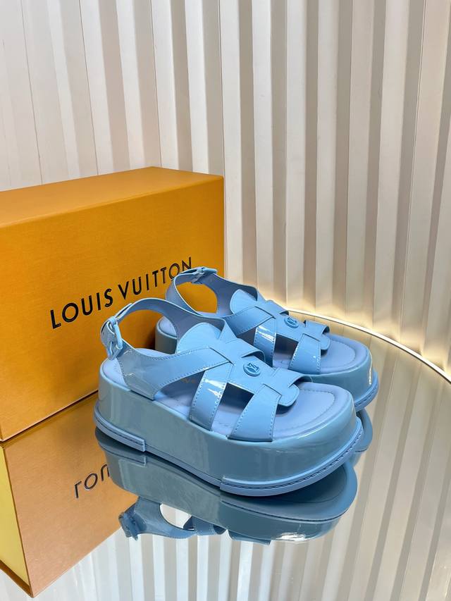 Louis Vuitton Maya Flatform Sandals This Maya Flatform Sandal is made of smooth