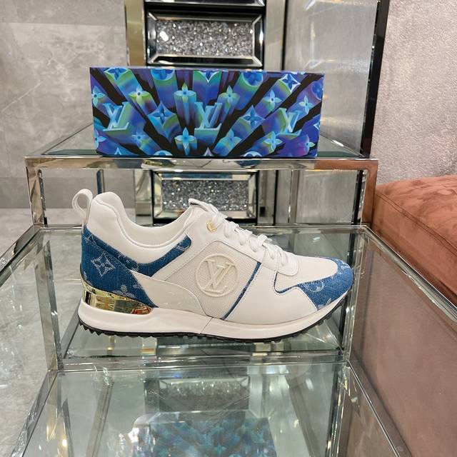 Factory price P Top quality new Runaway couple sports shoes classic colors and