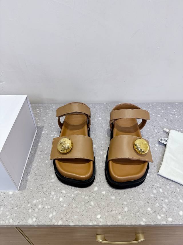 Loewe 25Sz new spring and summer Velcro sandals The most commonly worn sandals i