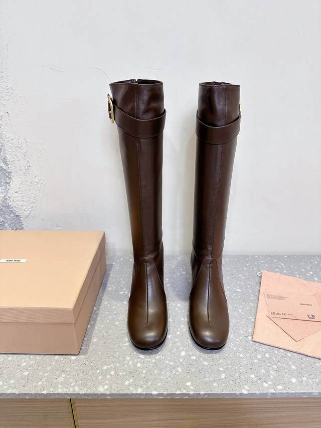 Miumiu Miu Miu 25Ss autumn and winter new retro thick-heeled boots The catwalk s