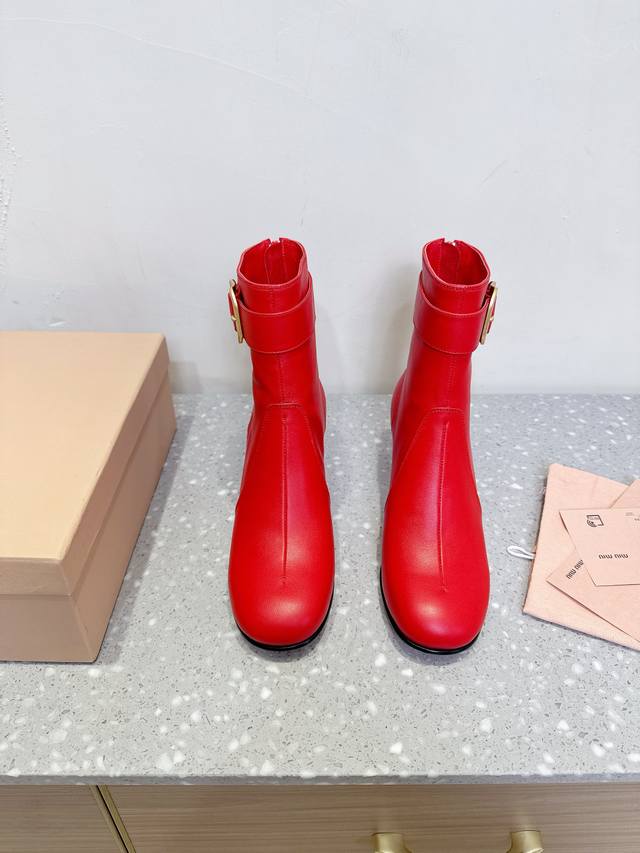 Miumiu Miu Miu 25Ss autumn and winter new retro thick heel short boots catwalk s