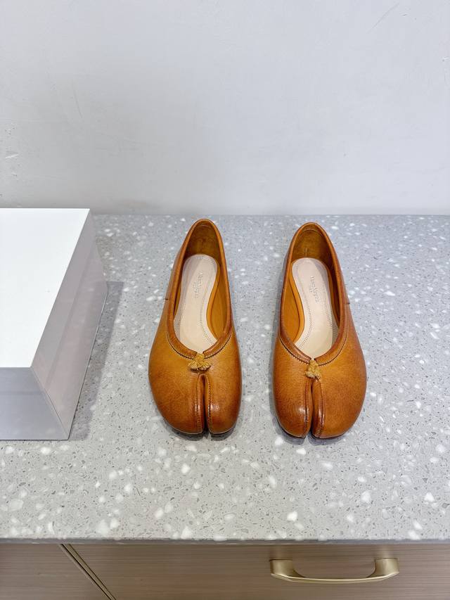 Dongguan goods come with airplane box packagingMaison Margiela Mm6 Margiela 25Ss