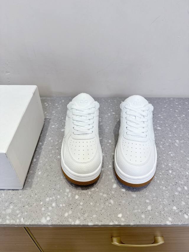 Alo Niche fashion brand 25Ss new spring and summer thick-soled white shoes, casu