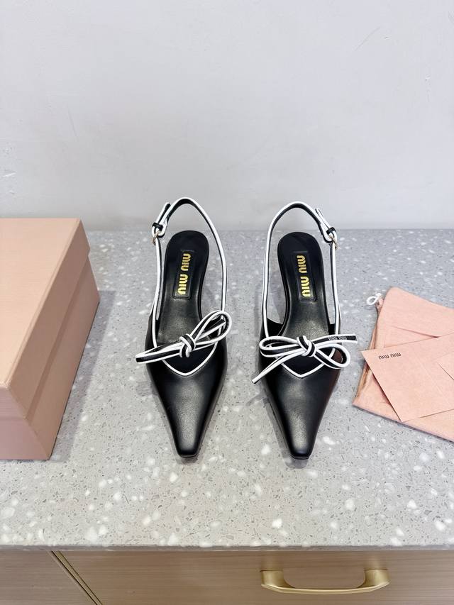 4.5Cm Miumiu Miu Miu 25Ss Spring and Summer New Retro Bow Pointed High Heel Sand