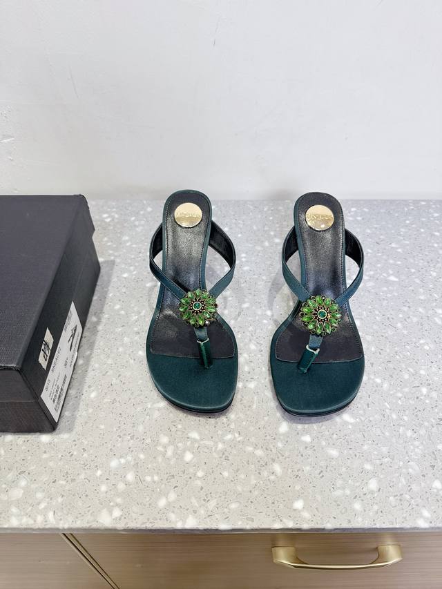 Saint Laurent 25Ss new spring and summer high-heeled flip-flops Many celebrity f