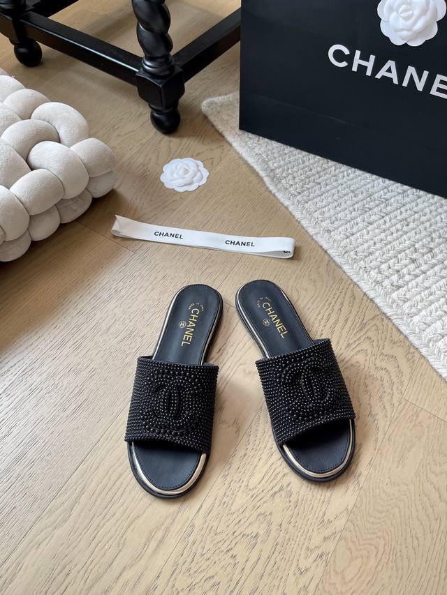 Chanel 25A new pearl flat slippers! Top version! First to sell Original pearl su