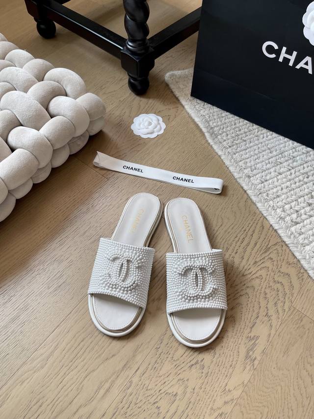 Chanel 25A new pearl flat slippers! Top version! First to sell Original pearl su
