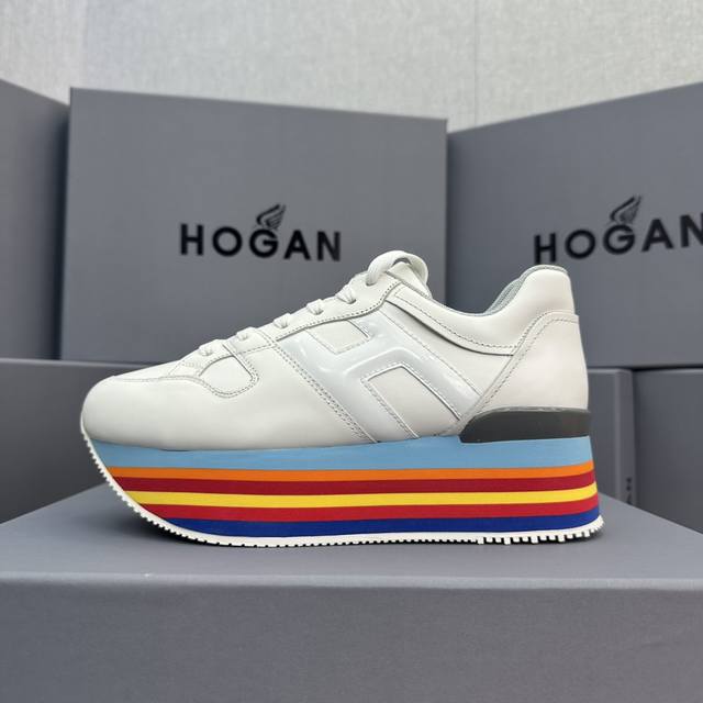 Hogan top version!! resort series new top version is now on sale. The top versio