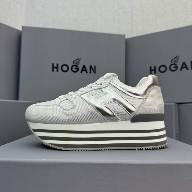 Hogan top version!! resort series new top version is now on sale. The top versio