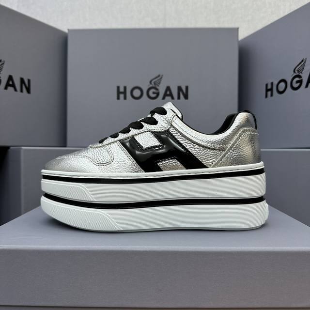 Hogan Double Bar Series Show a sweet girlish feeling, wear double bar shoes, sho