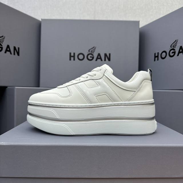 Hogan Double Bar Series Show a sweet girlish feeling, wear double bar shoes, sho