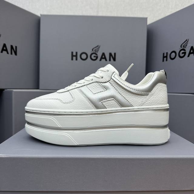 Hogan Double Bar Series Show a sweet girlish feeling, wear double bar shoes, sho