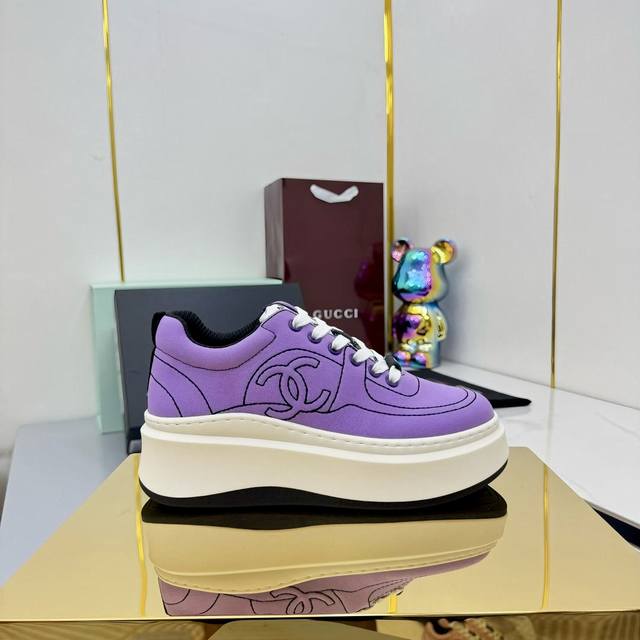 High quality!!! Chanel 25A latest thick-soled casual sports shoes counter synch