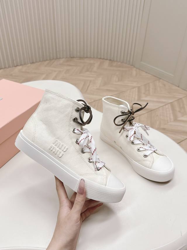High-top, low-top, half-slip, cloth surface Miumiu Miu Miu 25 spring and summer
