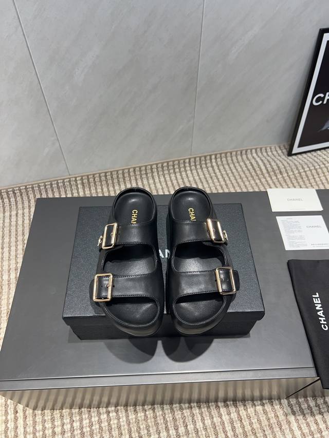 Factory: Exclusive top version Chane*L Xiaoxiang 2025Vs hot-selling sandals ser