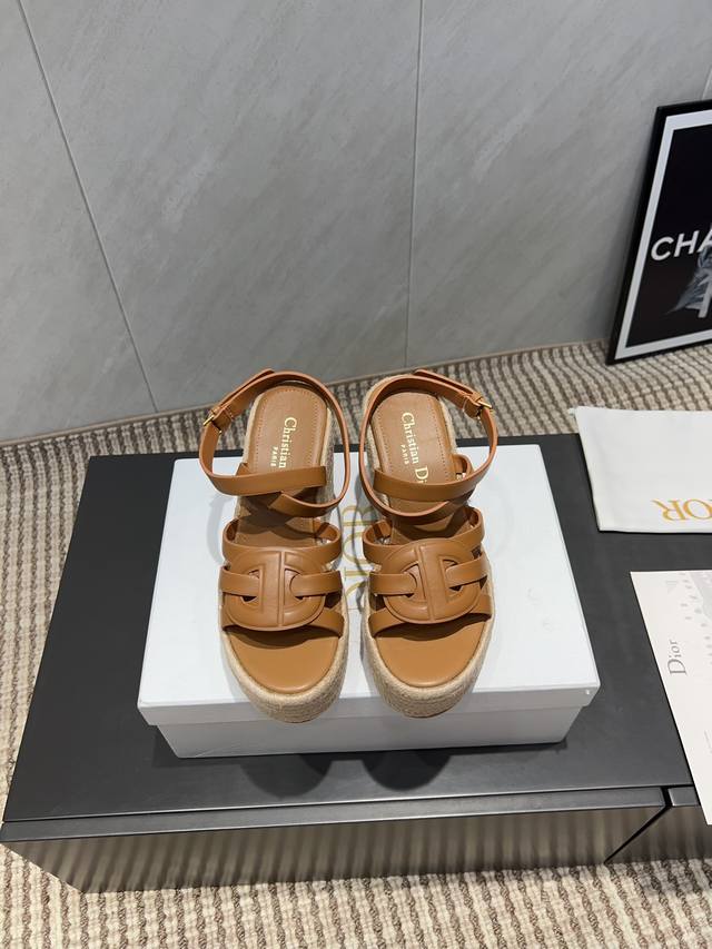 Factory: Exclusive top version Dior 25Ss summer high version new sandals. Platf