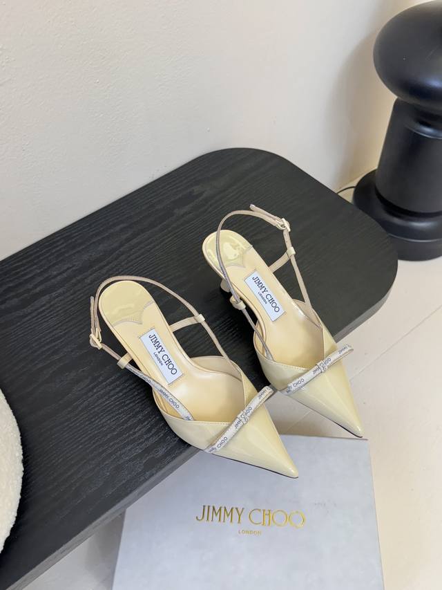 Jimmycho* New kitten heel high heel slippers is one of the brand's classic style