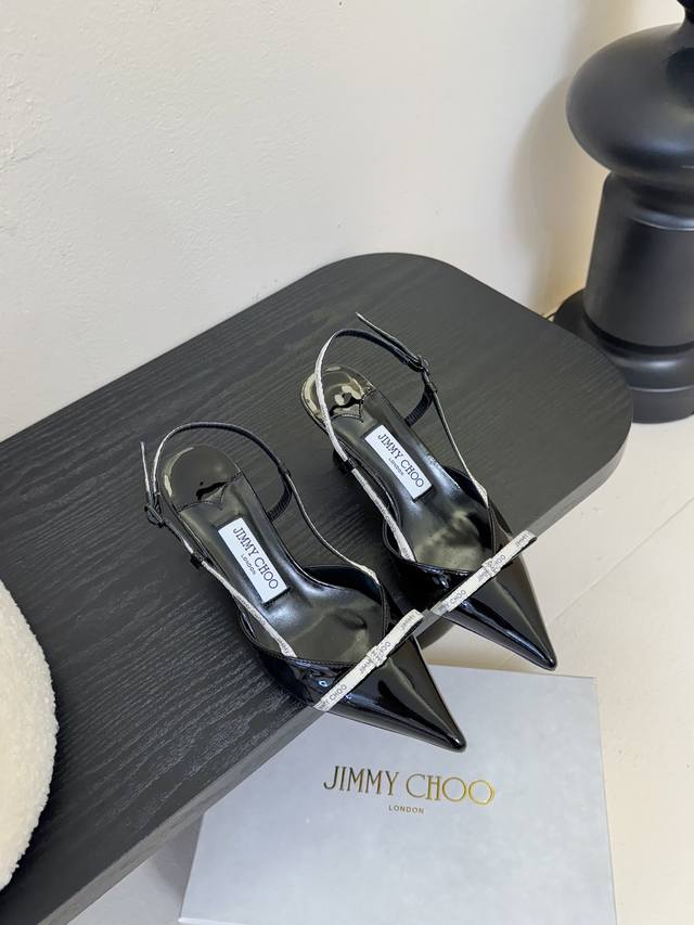 Jimmycho* New kitten heel high heel slippers is one of the brand's classic style