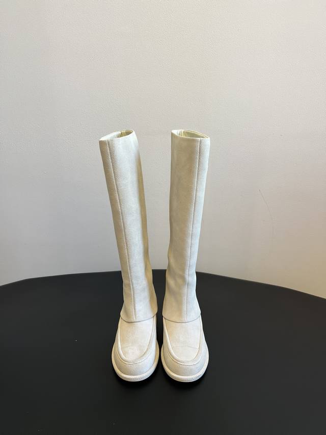 Chane* 25C Early Spring New Most Beautiful Suede Long Boots Chanel's life boots