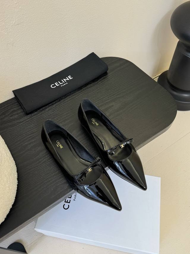 Celin*Classic retro pointed high heels Celin's series is really retro Unbeatable